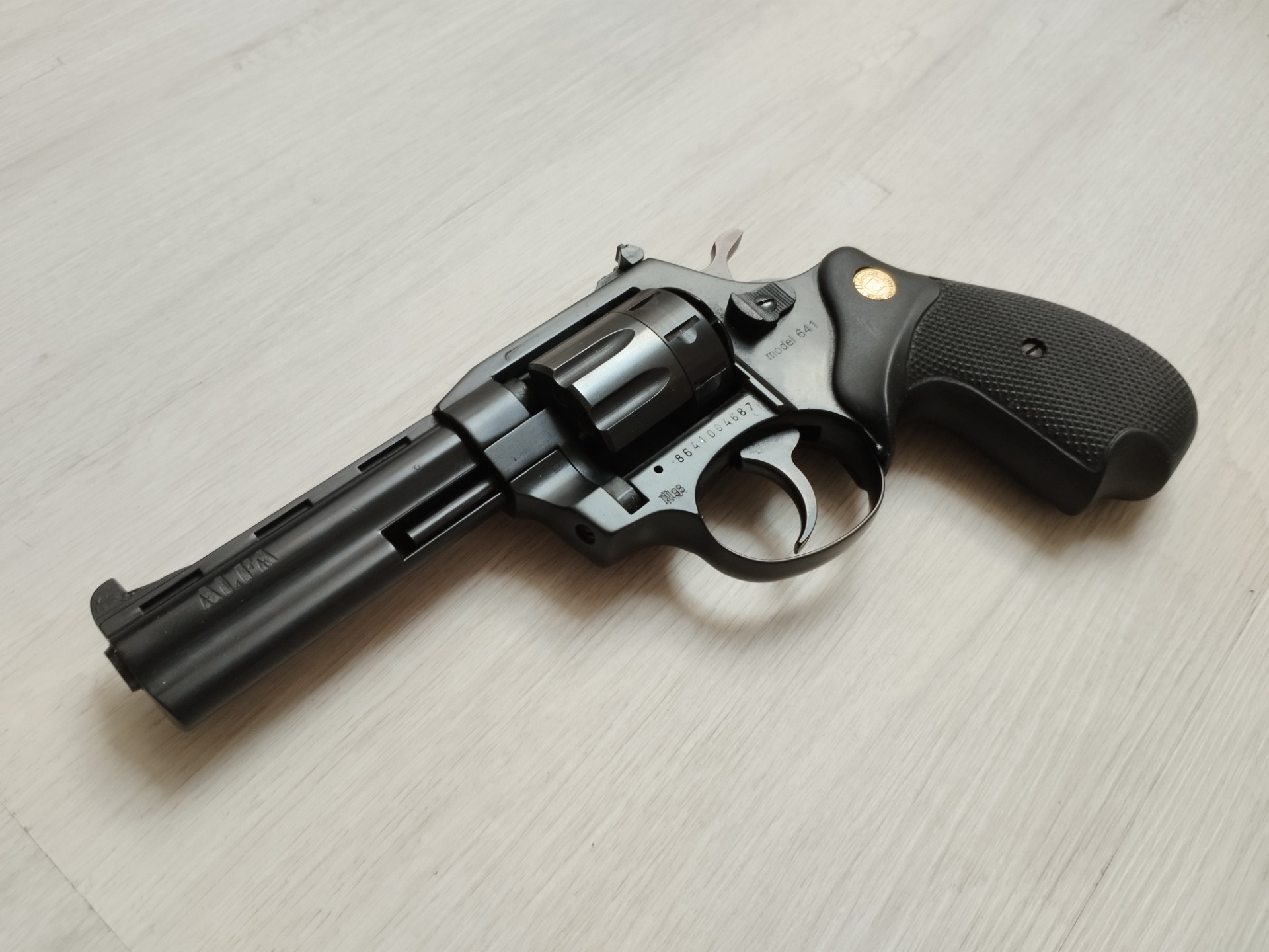 ALFA 641 cal. 6mm flobert